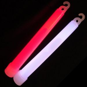 A pair of red and white lights on top of each other.
